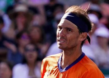 Rafael Nadal confirmó que tiene una costilla fisurada y estará varias semanas sin jugar