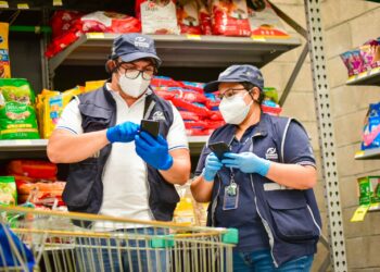 Defensoría del Consumidor verifica precio de productos en supermercados