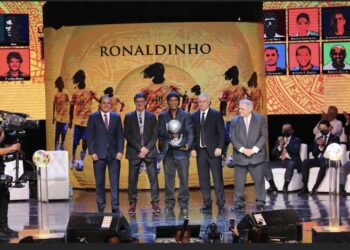 (VIDEO) Ronaldinho, ingresa al Salón de la Fama del Fútbol