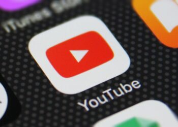 YouTube trae la transcripción de videos a los celulares Android
