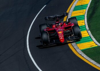 Charles Leclerc se quedó con el GP de Australia y Ferrari confirmó que quiere luchar por el campeonato