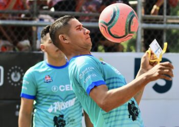 Regreso triunfal de Agustín Ruiz en la Liga de Fútbol Playa