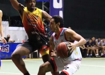 Baloncesto: Brujos y Águila ganan en casa