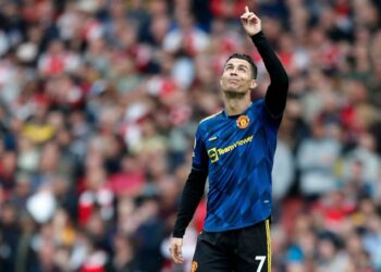 Cristiano Ronaldo volvió a la Premier League con gol récord y celebración con dedicatoria especial tras la muerte de uno de sus hijos