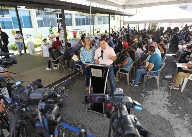Ministro de Trabajo realiza gira por las 14 sedes del país para garantizar empleo a jóvenes de 18 y mayores de 40 años