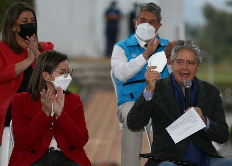 Ecuador puso fin al uso obligatorio de mascarillas