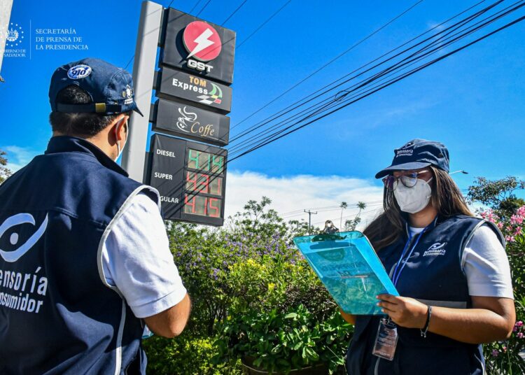 Dirección de Hidrocarburos y Minas realizó verificaciones en los precios de los combustibles en La Paz