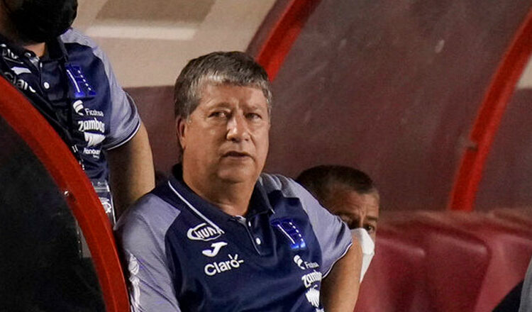 Hernán Darío «Bolillo» Gómez deja la Selección de Honduras
