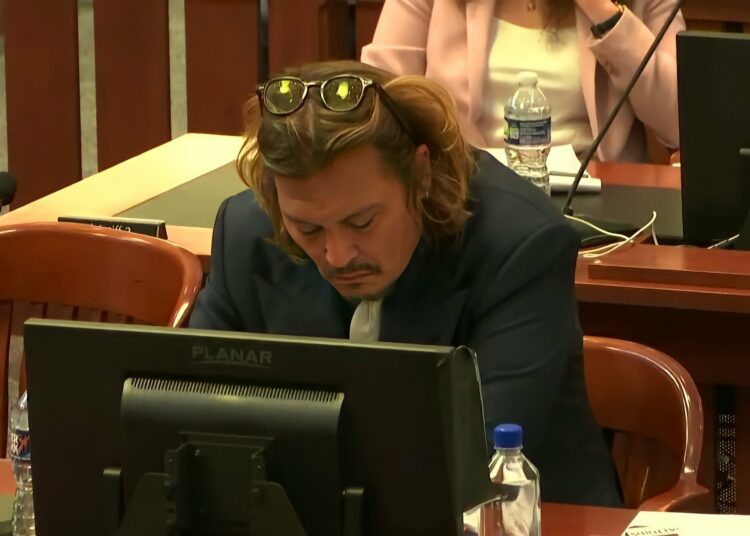Amber Heard acusó a Johnny Depp de agredirla sexualmente con una botella en el inicio de su explosivo juicio