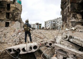 El Ejército ucraniano denunció la aparición de más de 800 nuevas tumbas en Kherson