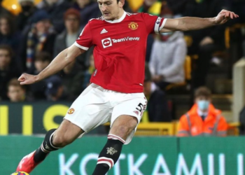 A Harry Maguire le habrían dado dos opciones: “Vete del Manchester United o muere” tras la amenaza de bomba en su casa