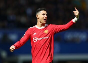 Everton venció al Manchester United que se aleja de puestos europeos; CR7 sufrió dos cortes profundos en su pierna