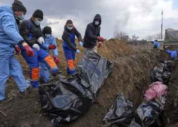 Más de 20.000 civiles han muerto en Mariúpol desde inicio de invasión rusa, según alcalde