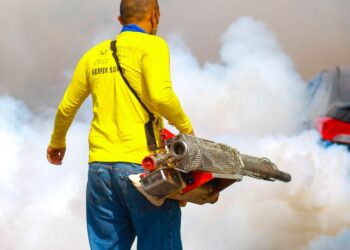 Privados de libertad continúan apoyando megajornada de fumigación