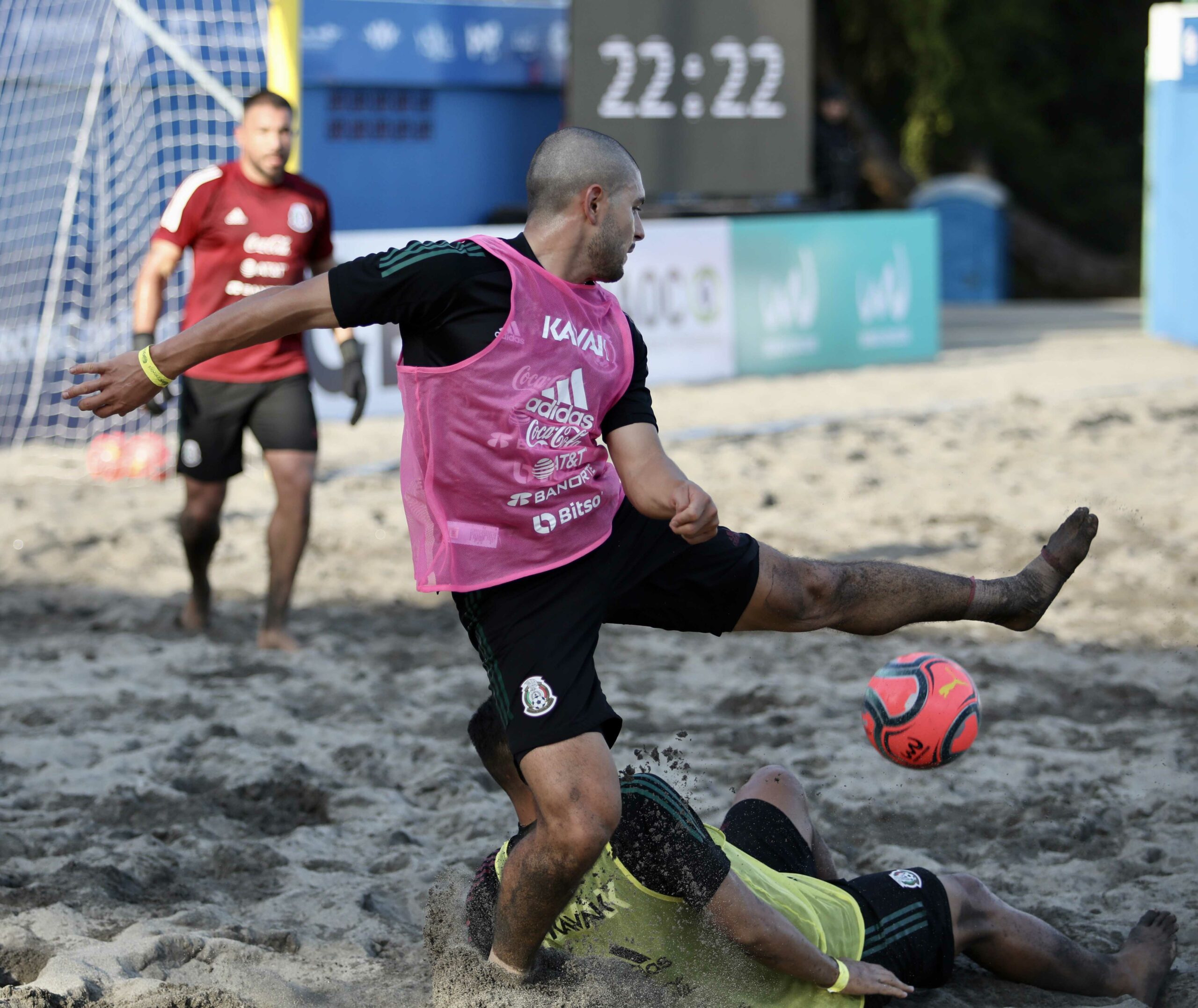 Selecciones de fútbol playa listas para los partidos El Salvador Beach  Soccer Cup 2022 - Noticias La Gaceta