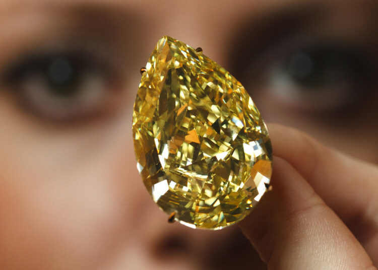 EE.UU. sancionó a una empresa de construcción naval rusa y a la mayor productora de diamantes del mundo