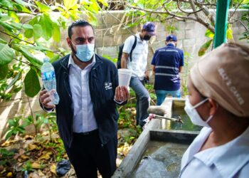 Gobierno desarrolla megajornada de fumigación por incremento de lluvias