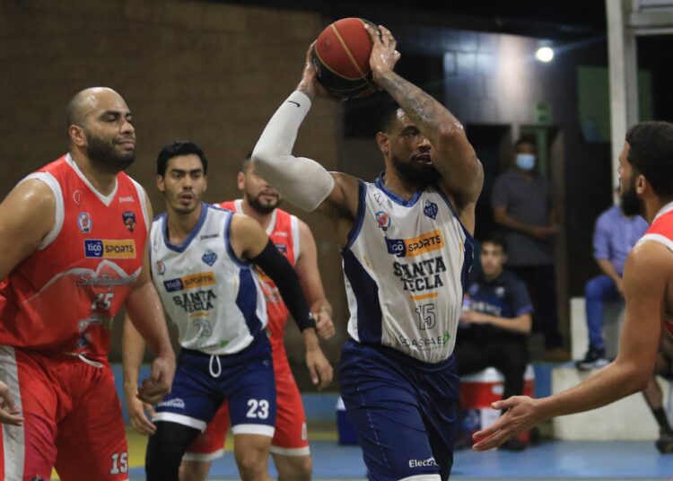 Triunfo sin complicaciones para Santa Tecla sobre Santiagueño