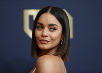Vanessa Hudgens revela que habla con fantasmas desde joven y tuvo una sesión espiritista