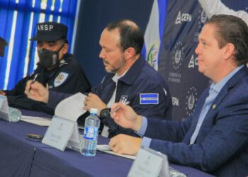 Ministerio de Seguridad y CEPA firman convenio para modernizar instalaciones de ANPS y Migración