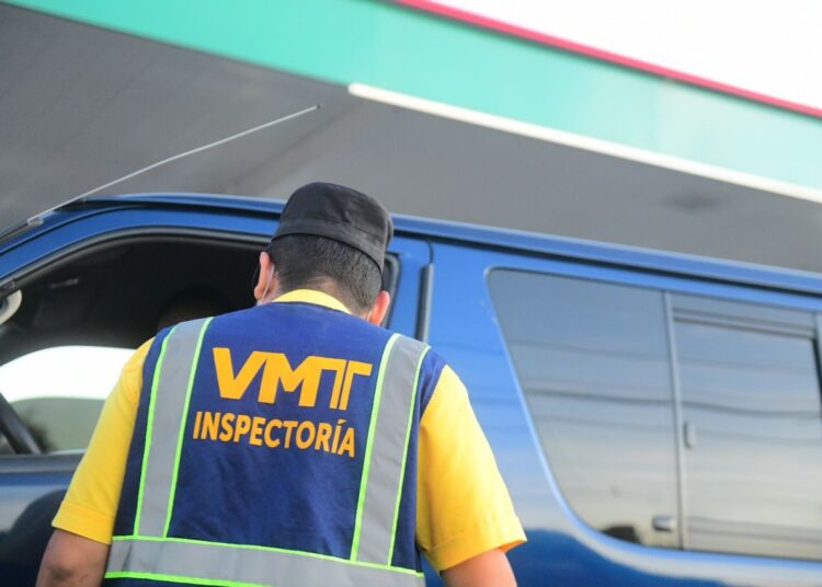 Plan Verano 2022: Realizan verificaciones de transportes turísticos privados para garantizar la seguridad de los salvadoreños