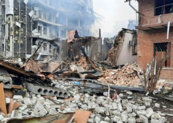 Rusia mantiene sus ataques en Donetsk, Mariúpol y Járkov, según Ucrania