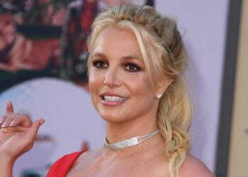 Britney Spears anuncia que está embarazada