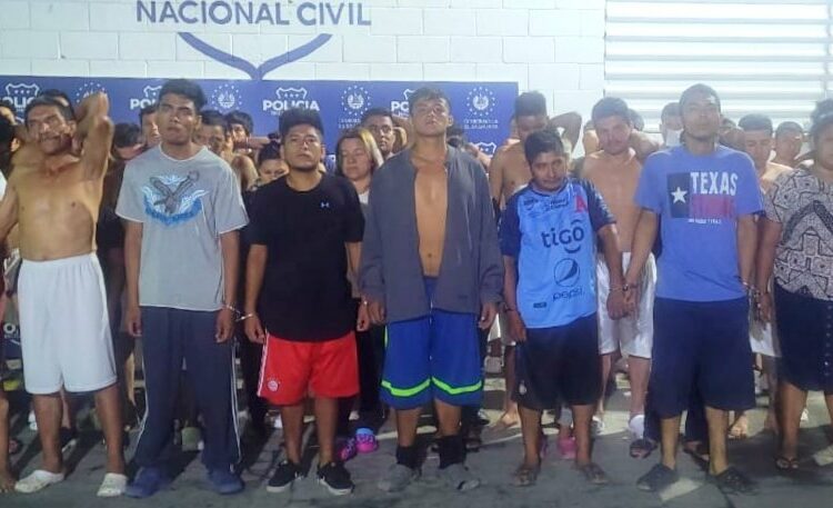 PNC reporta capturas de 58 terroristas en Cuscatlán