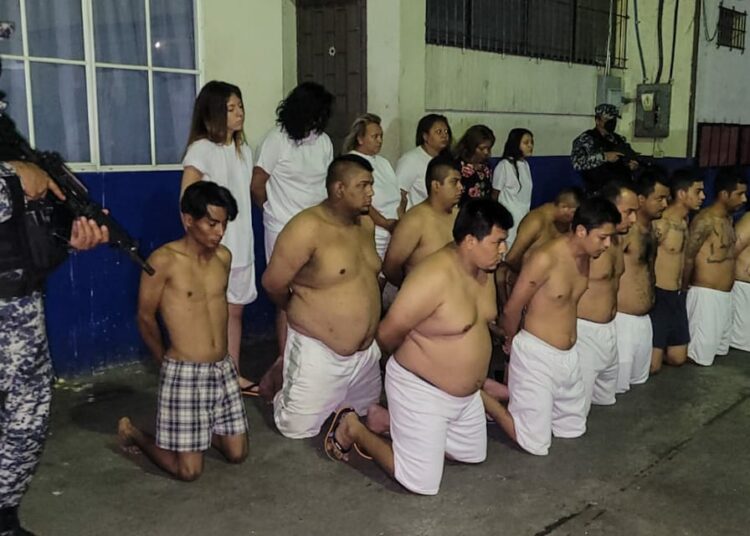 Se reportan 21 capturados en Cuscatlán y otros 21 en distintos puntos de San Salvador