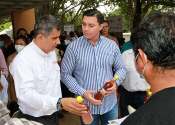 Gobierno fortalece 220 iniciativas rurales en 11 municipios