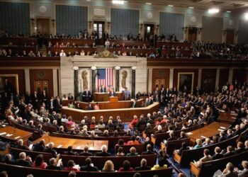 El Congreso de EEUU dio poderes a Biden para prestar más armamento a Ucrania