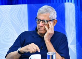 Dagoberto Gutiérrez a Estados Unidos: “Preocúpense de las matanzas en sus escuelas”