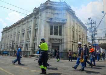 Calle Rubén Darío libre de vectores: áreas recuperadas de ventas, y establecimientos comerciales fueron fumigados