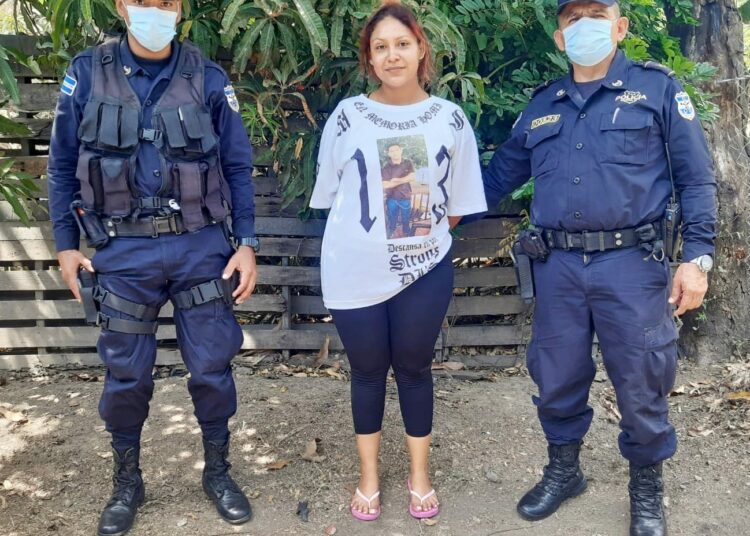 “La Doña” es capturada por la PNC en Apopa