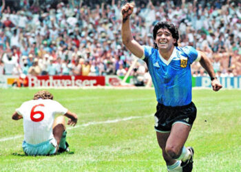 Subastarán la camiseta que usó Diego Maradona contra Inglaterra en el Mundial de 1986 y esperan conseguir una cifra millonaria