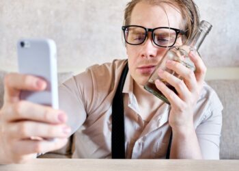 Modo borracho, una opción para evitar envíos desafortunados en WhatsApp