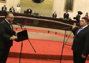 René Gustavo Escobar es nombrado Procurador General de la República