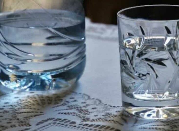 Varios niños beben accidentalmente tequila durante el horario de receso en una escuela de EE.UU.