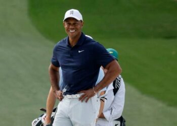 A 14 meses de su grave accidente, Tiger Woods regresó al golf