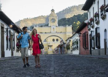 Más de 30 mil salvadoreños viajaron por turismo a Guatemala en Semana Santa