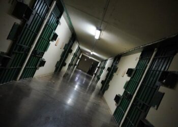 Diputados aprueban la construcción de más cárceles para internar a miles de pandilleros