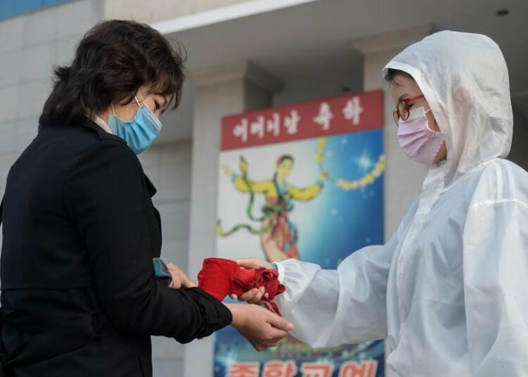 Corea del Norte reporta 42 muertes y casi 300.000 nuevos casos de «fiebre» ligada con el covid