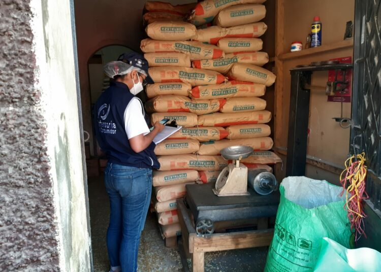 Defensoría contabiliza más de 10 mil verificaciones de precios para proteger la economía de los salvadoreños