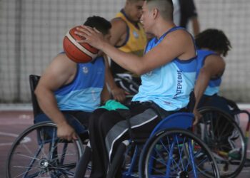 Comenzó el III Torneo de Baloncesto en Silla de Ruedas