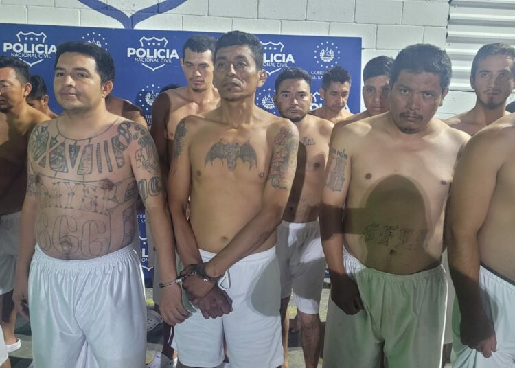 Autoridades sacan de las calles a otros 33 pandilleros en Cuscatlán