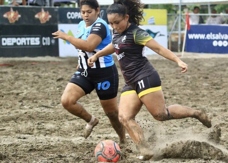 Corral de Mulas manda en el Grupo B