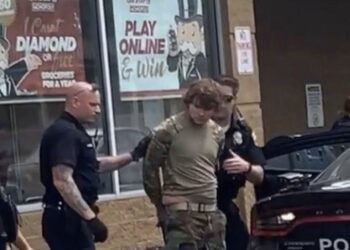 IMÁGENES FUERTES | Asesino del tiroteo en Buffalo transmitió masacre en vivo