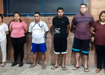 Capturan a empleados de una pastelería por hurtar más de $182 mil