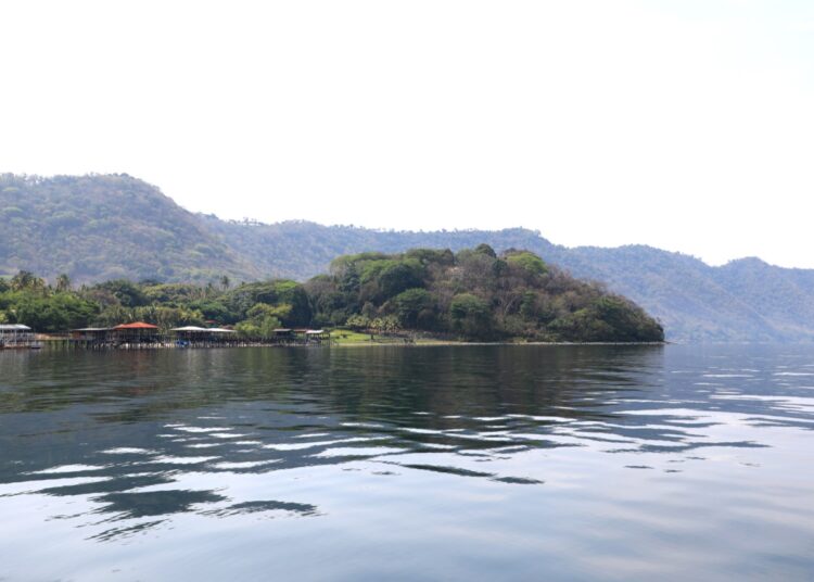 Cámara Ambiental dictó medidas cautelares “anticipatorias” para la protección del lago de Coatepeque