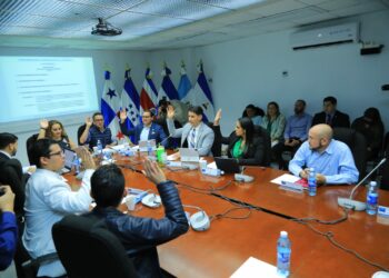 Comisión de Relaciones Exteriores ratificó dos convenios con la CAF para incentivar y fomentar las inversiones públicas y privadas